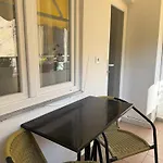 Comfort 2br With Lush Living Appartement *