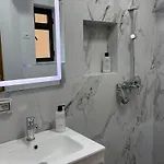 Comfort 2br With Lush Living * Tirana