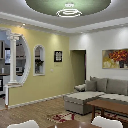 Comfort 2br With Lush Living * Tirana